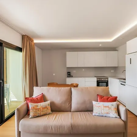 Agaete 2br Coastal Retreat Apartment